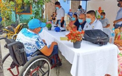 Gobierno Departamental entregó sillas de ruedas a personas en condición de discapacidad de Honda