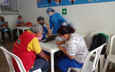Vendedores de lotería en Ibagué fueron vacunados contra el COVID-19 en la Casa del Lotero