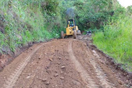 Gobierno Departamental continúa interviniendo vías afectadas por el invierno