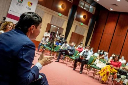 Alcalde Andrés Hurtado expuso a constructores las apuestas en vivienda para Ibagué