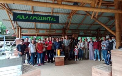 Ibaguereños de la zona rural recibieron insumos para producción apícola en sus fincas