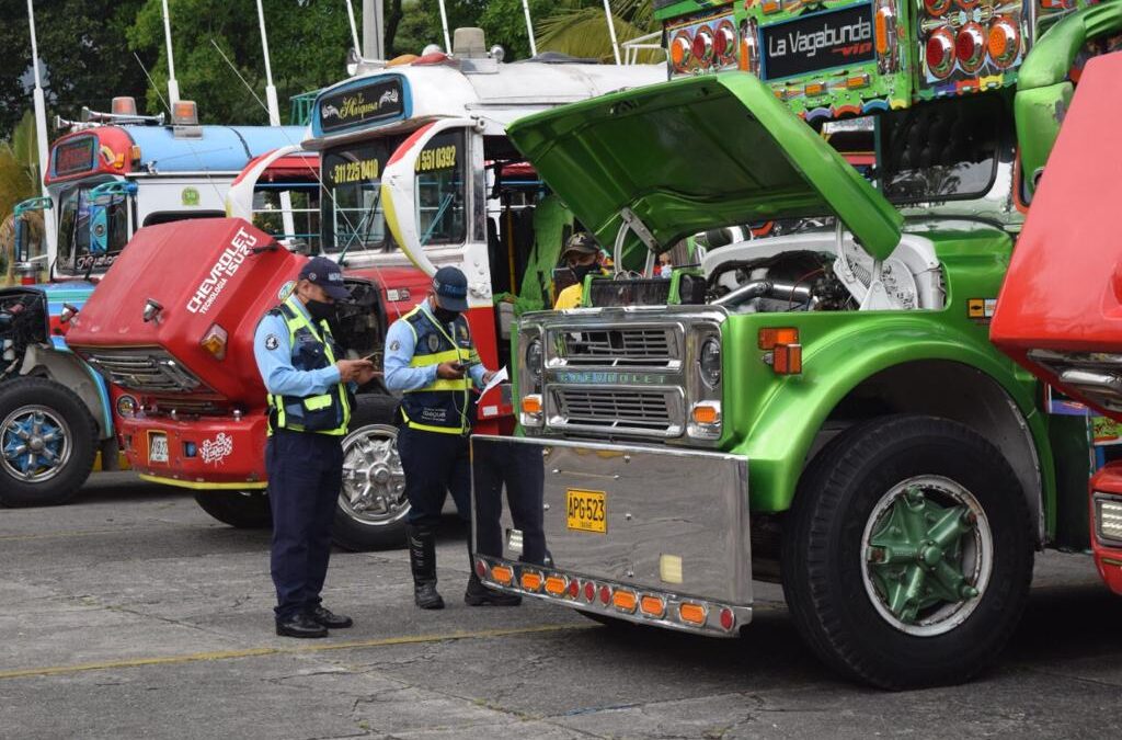‘Chivas turísticas’ tendrán condiciones para su operación 