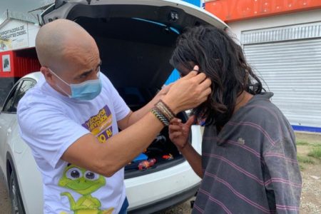 Alcaldía brindó atención integral a un habitante en situación de calle del sector de Picaleña