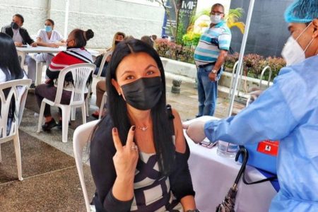 ¡A vacunarse! Hoy regresa el punto de vacunación contra el covid-19 en los bajos de la Gobernación del Tolima