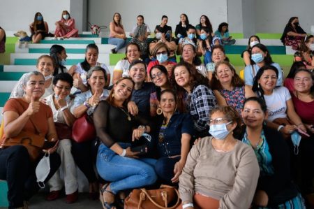 Mujeres ibaguereñas de la comunidad educativa fueron homenajeadas en su día 