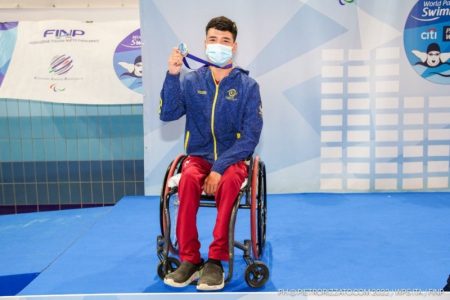 Kevin Moreno, el ibaguereño que se colgó la de plata en serie mundial de para natación en Italia