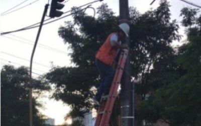 Gobierno Local trabaja en reparación de semáforos perjudicados por las lluvias 