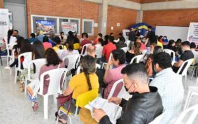 Estrategia de ‘Empleo al Barrio’ llegó a la comuna Cinco de Ibagué