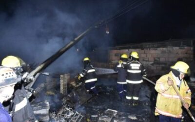 Organismos de socorro atendieron incendio en Portal del Oasis