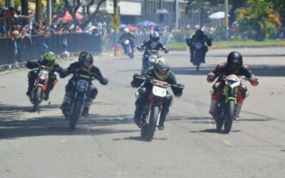 El motociclismo se tomó el 48° Festival Folclórico Colombiano en Ibagué