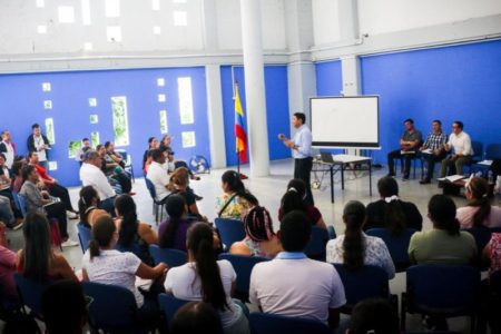 Alcalde de Ibagué escuchó peticiones de la comunidad de la Institución Educativa Fe y Alegría