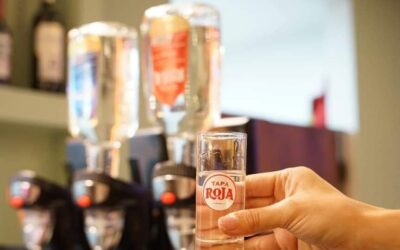 Un buen amigo siempre está dispuesto a invitar el primer shot de la rumba.