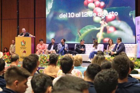 “Feria de turismo del Tolima es una herramienta para dinamizar la economía”: gobernador Orozco