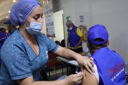 Lotería del Tolima realizó con éxito la brigada de salud para sus loteros