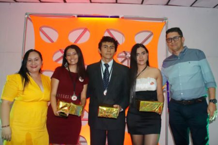 Gobernación del Tolima premió a jóvenes talentos del territorio