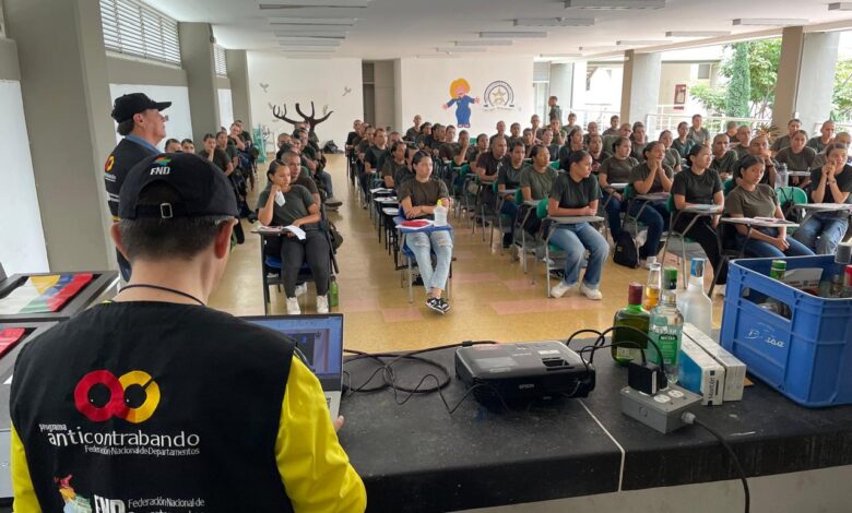 Auxiliares de Policía del Tolima se capacitan como aliados estratégicos del programa Anticontrabando