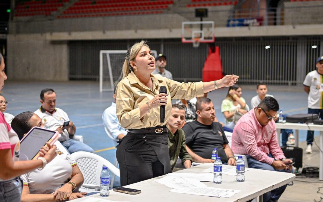 Alcaldesa atendió a comunidad y estableció acuerdos sobre parqueaderos del Parque Deportivo