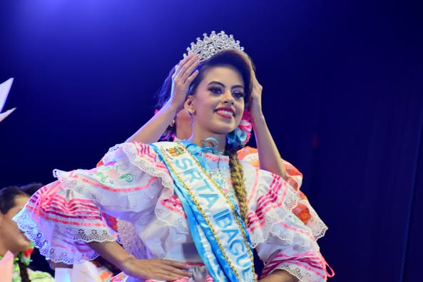 Laura Sofía Cortés, nueva embajadora municipal del folclor en Ibagué