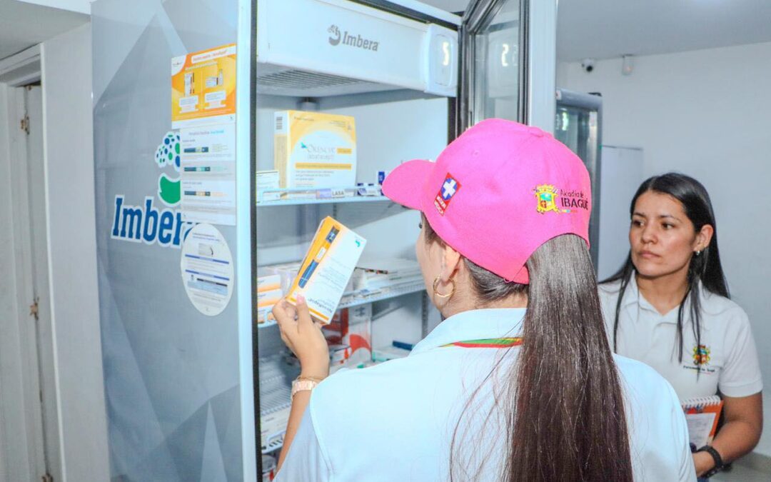 Avanzan operativos de Alcaldía a farmacias con irregularidades en entrega de medicamentos