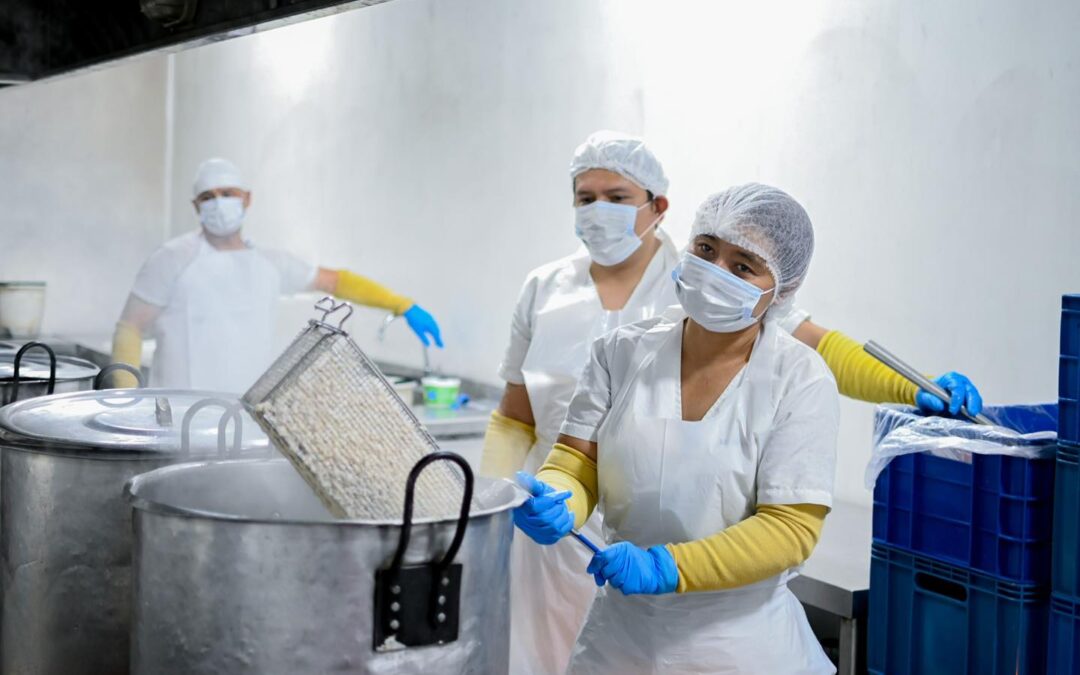 Alcaldía solicita al operador del PAE el cumplimiento de pagos a su personal en Ibagué