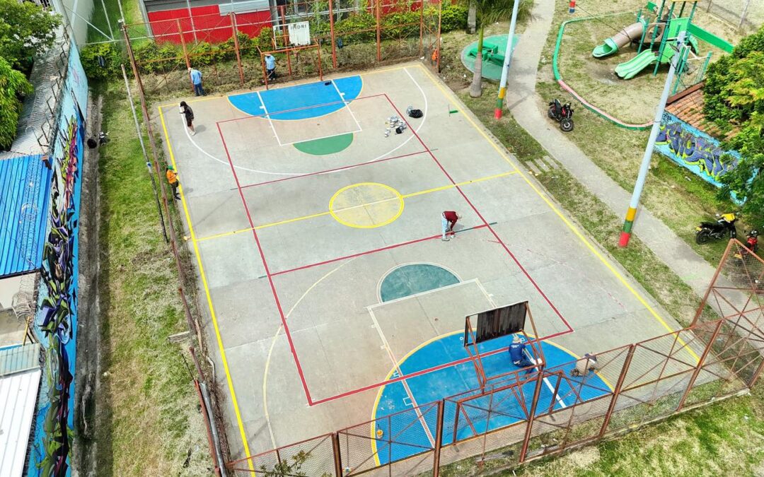 Alcaldía inició la recuperación del polideportivo Danubio