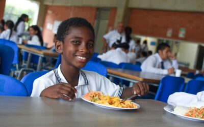 Alcaldía introduce arracacha comprada a productores locales a menú del PAE