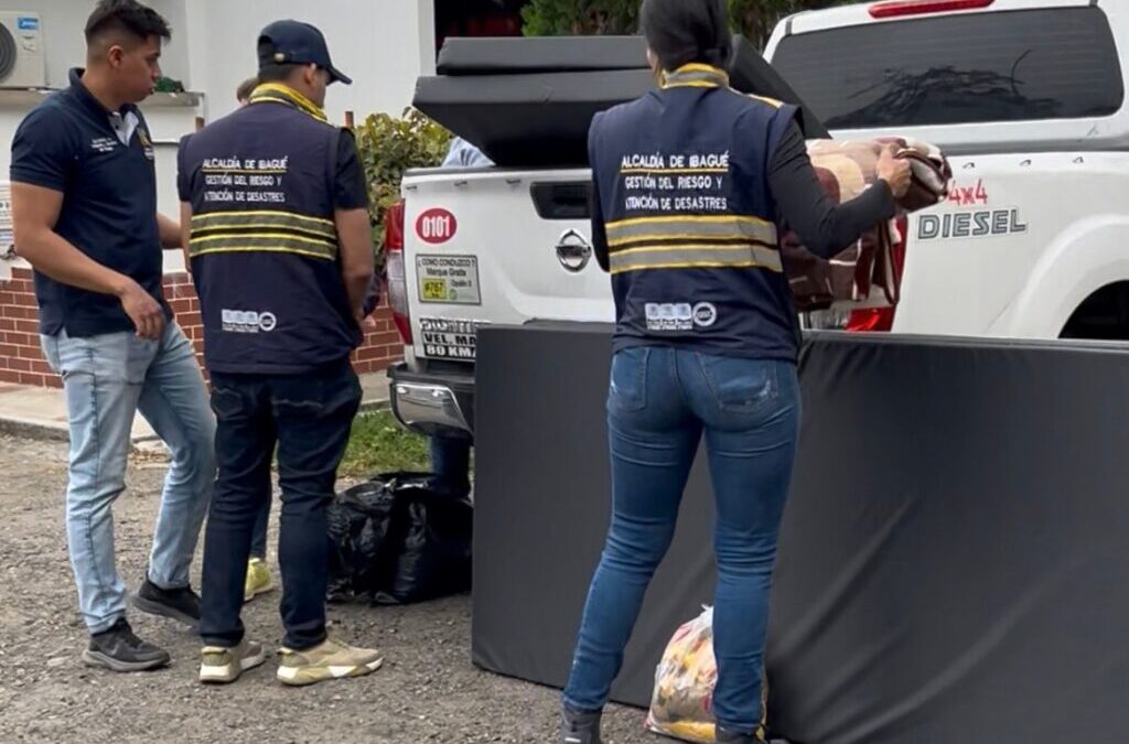 Alcaldía entregó ayudas humanitarias a personas afectadas por emergencias